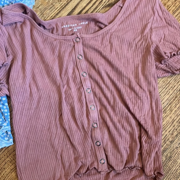 American eagle tops - Picture 3 of 5